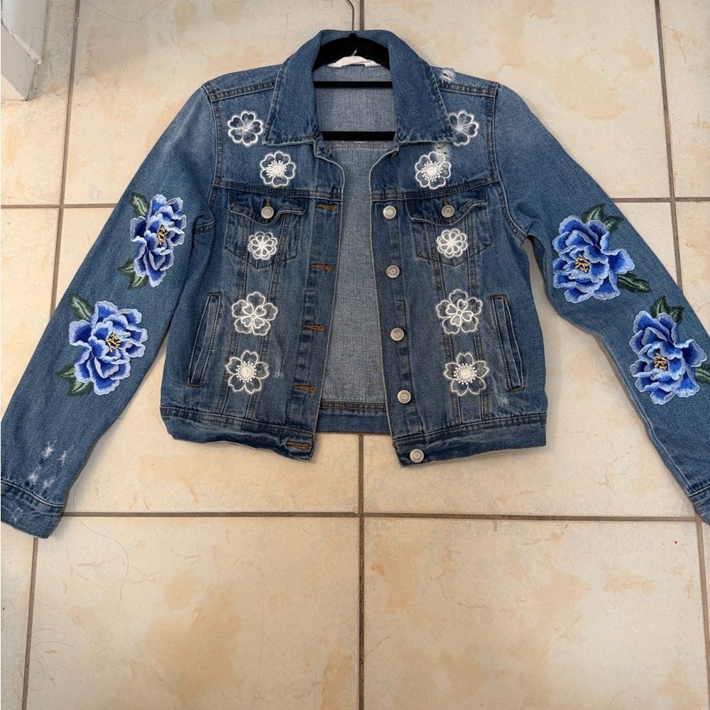 Handmade Embellished Flower Jean Jacket - Picture 3 of 3